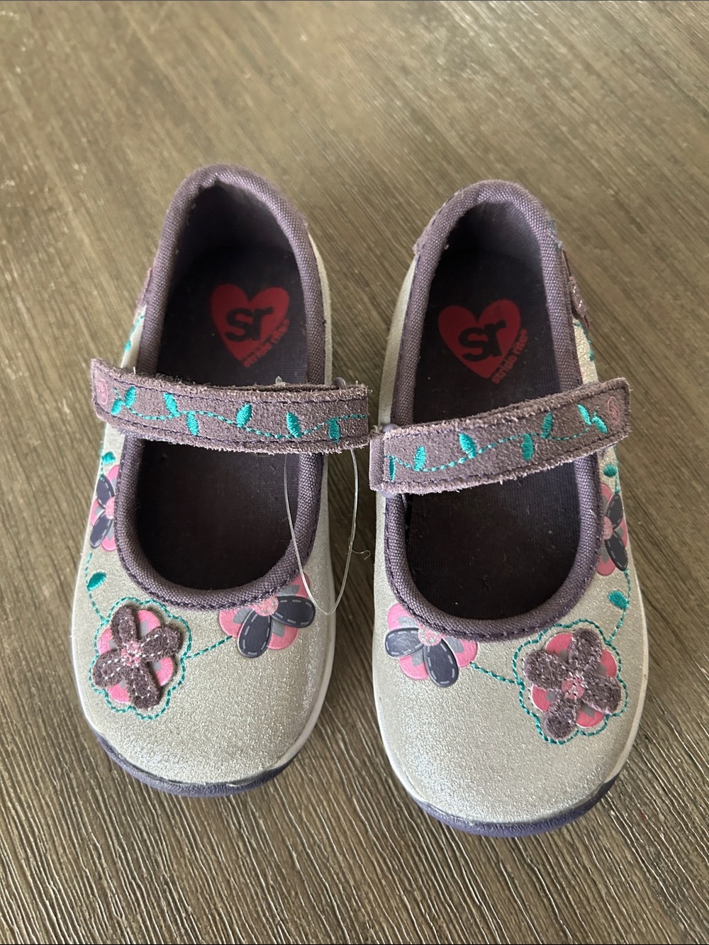 Stride Rite Purple and Pink Floral Mary Jane Kids Shoes, New no Tag, Size 6.5.